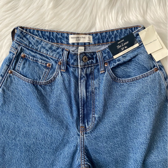 curve love high rise loose jean - Picture 8 of 10